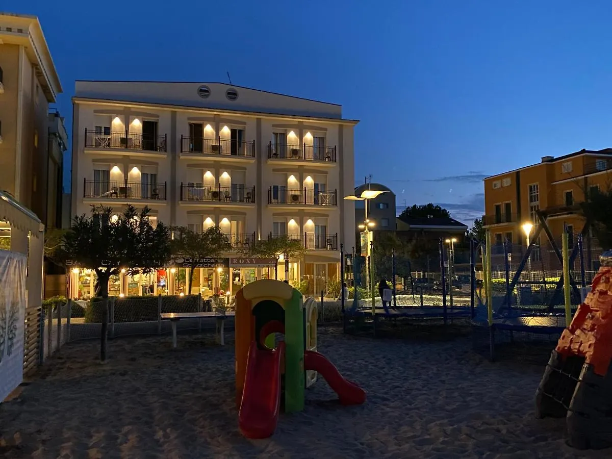 Residence Roxy Misano Adriatico 3*,